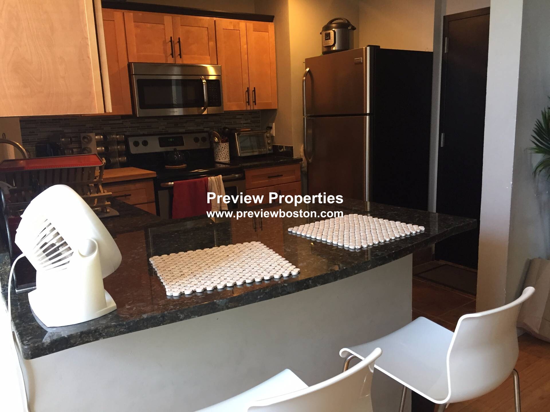 212 Maverick St, East Boston