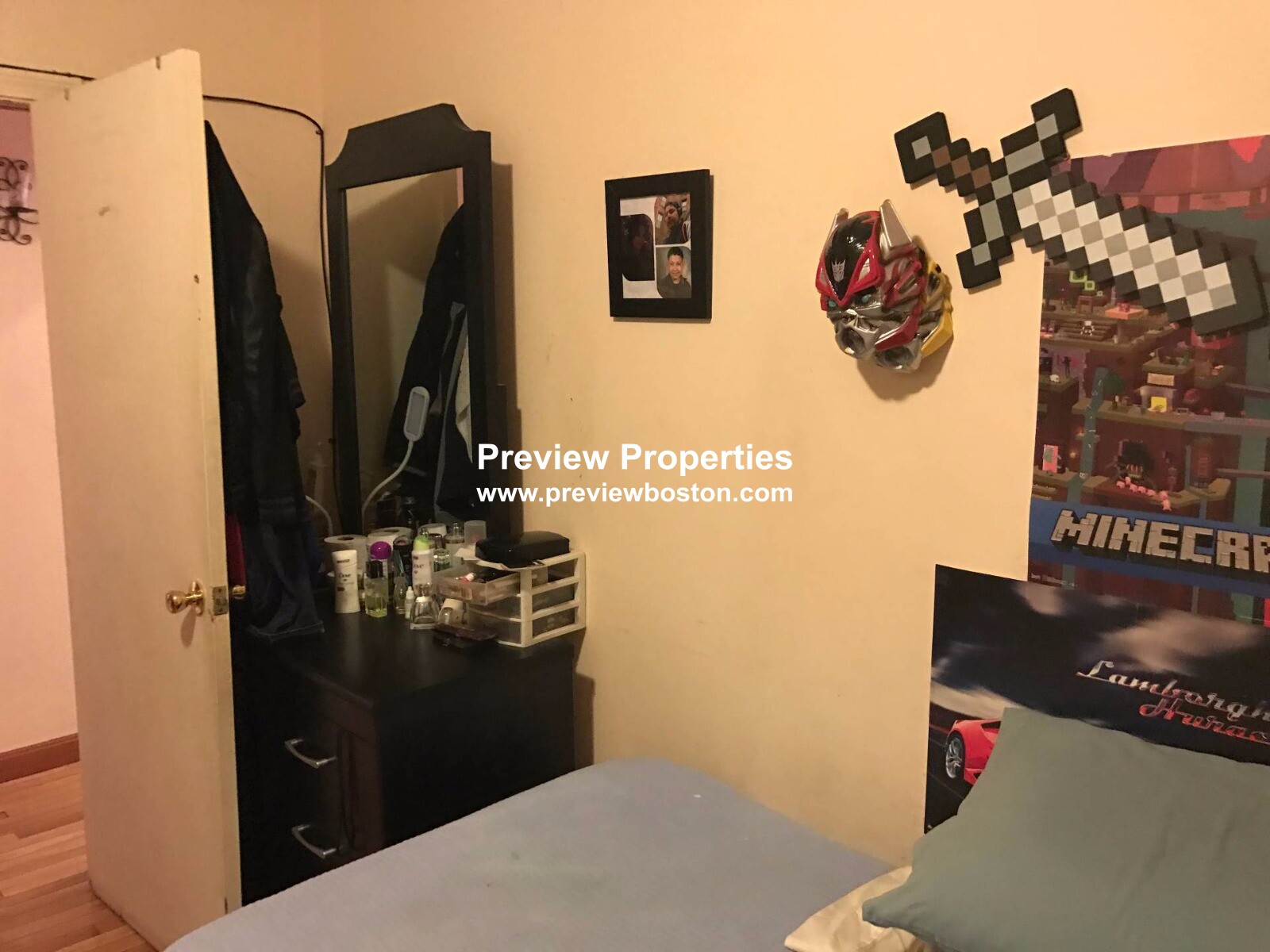 144 Chelsea St, East Boston