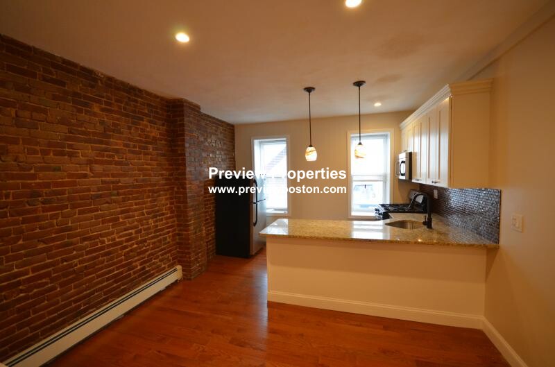 349 Sumner St, East Boston