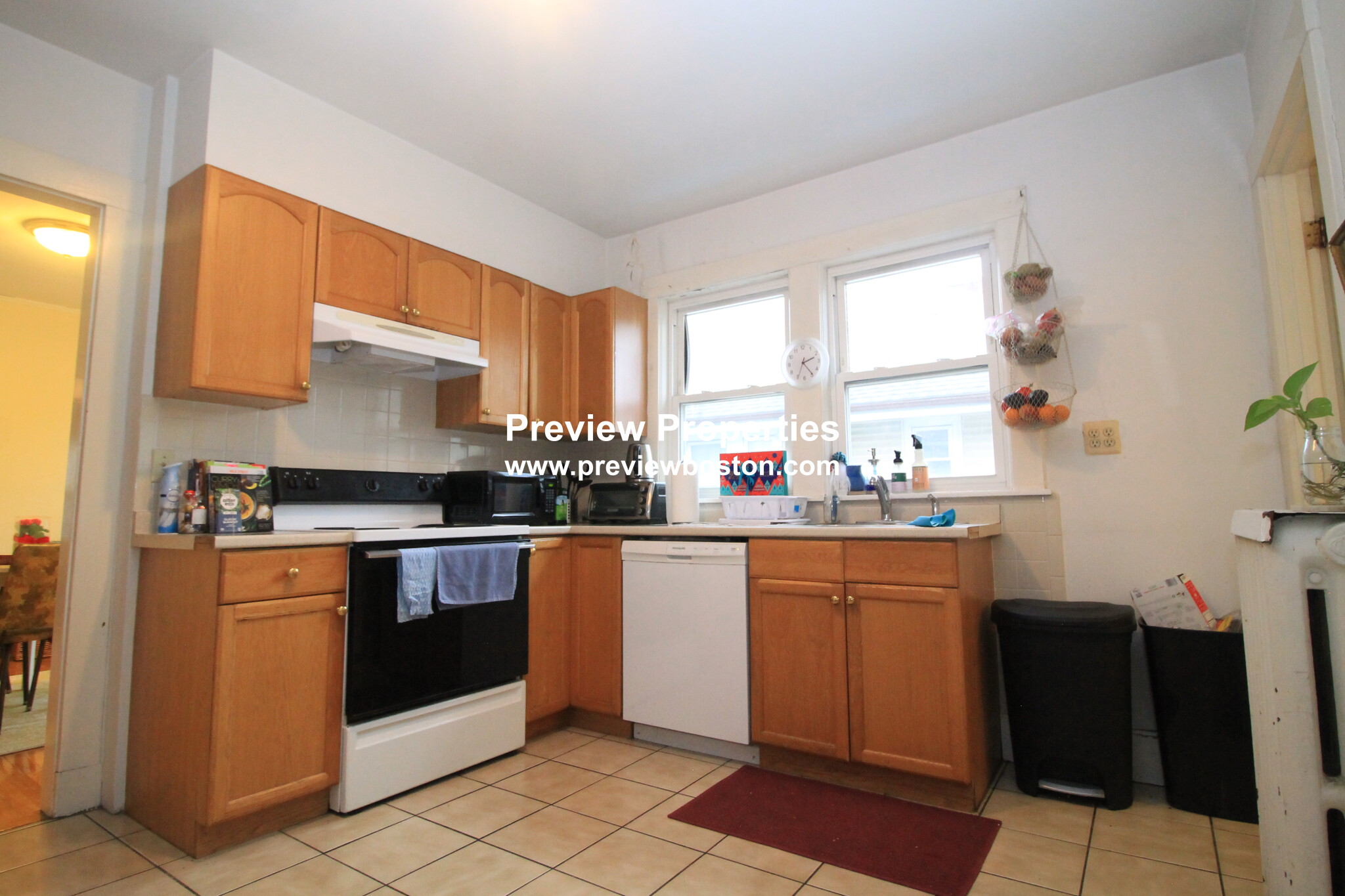 128 Washington St, Brighton