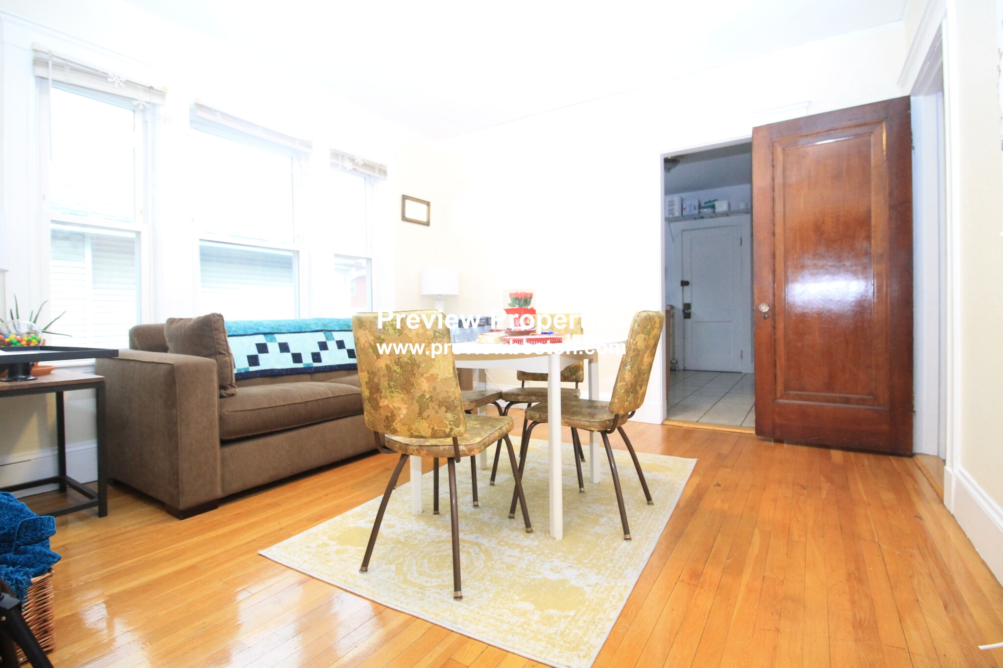 128 Washington St, Brighton