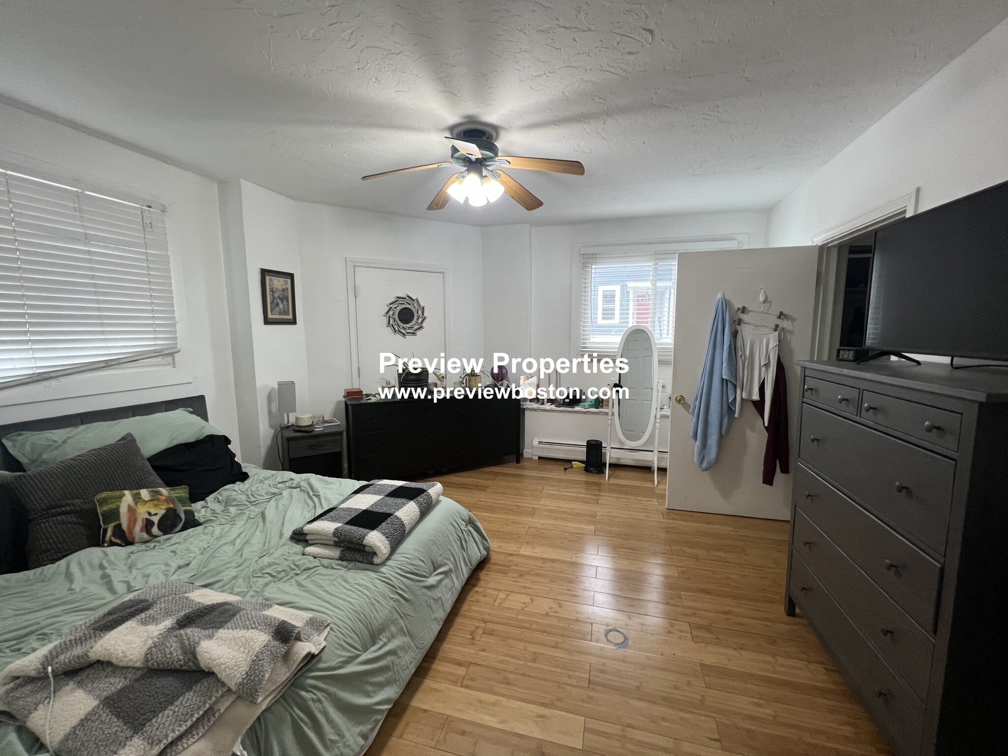 214 Maverick St, East Boston