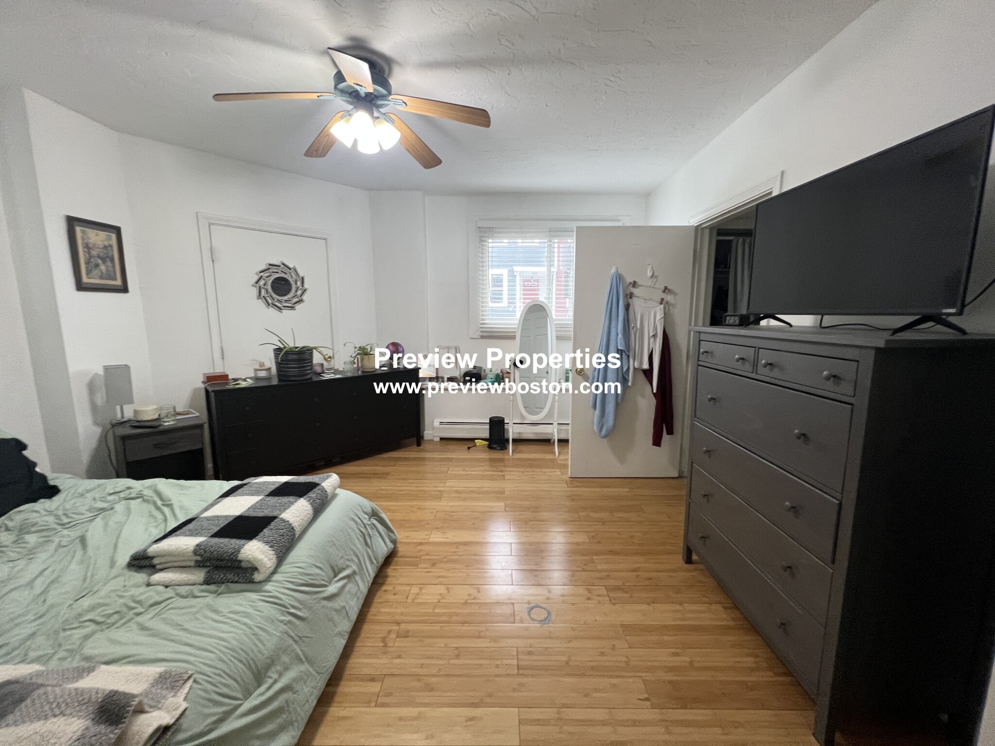 214 Maverick St, East Boston