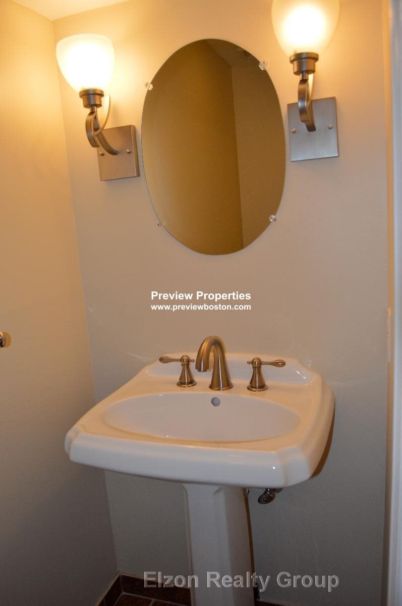 50 Undine Rd, Brighton