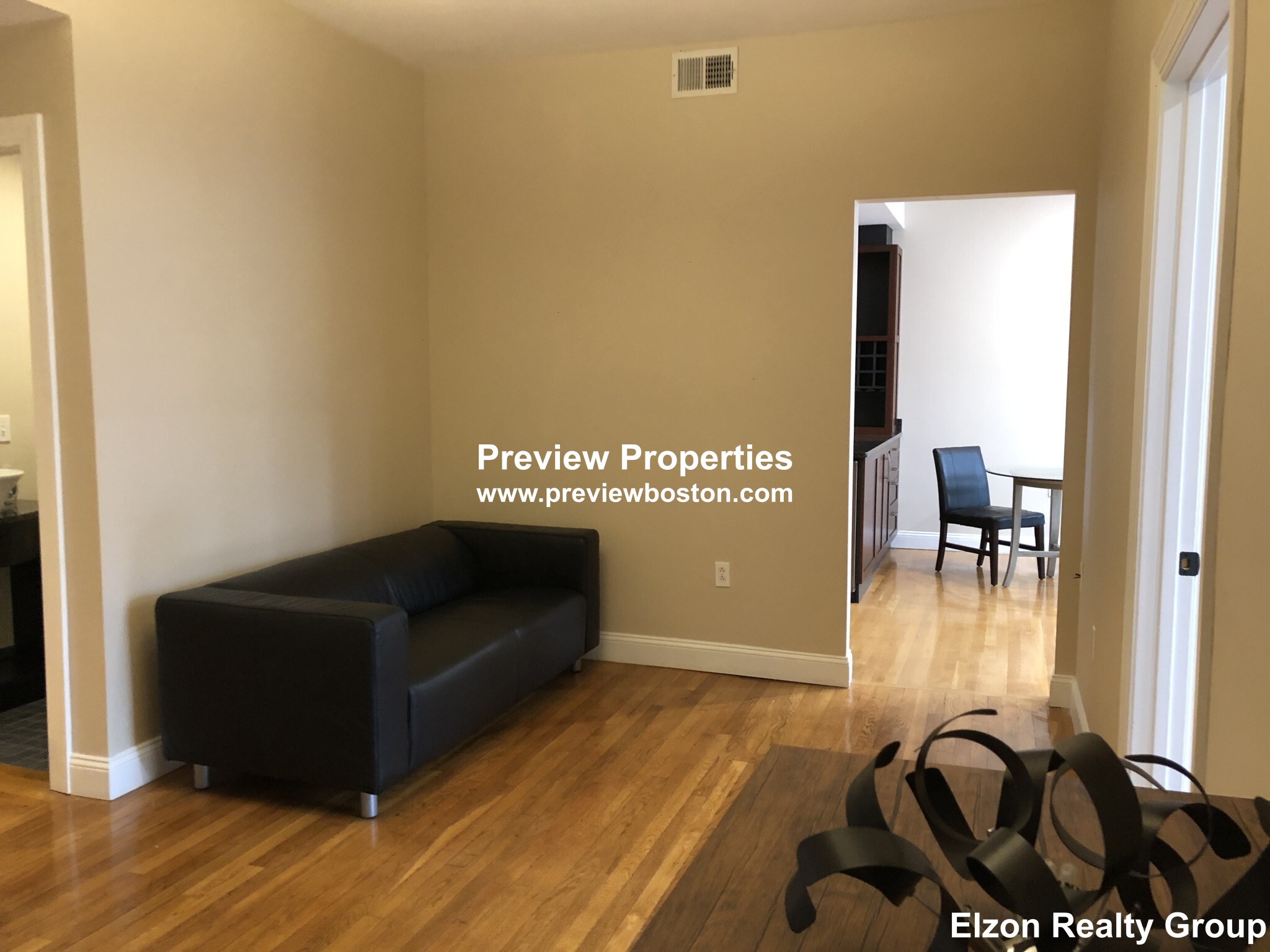 2021 Commonwealth Ave, Brighton