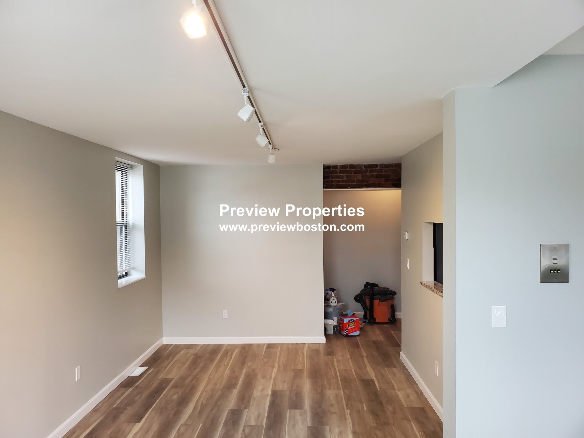 33 Brainerd Rd, Allston