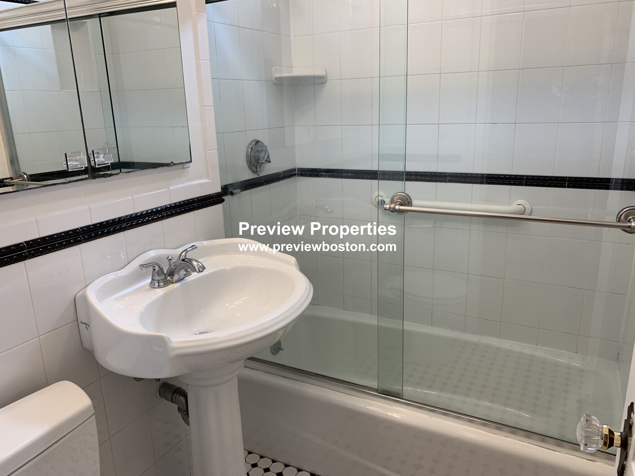 80 Sutherland Rd, Brighton