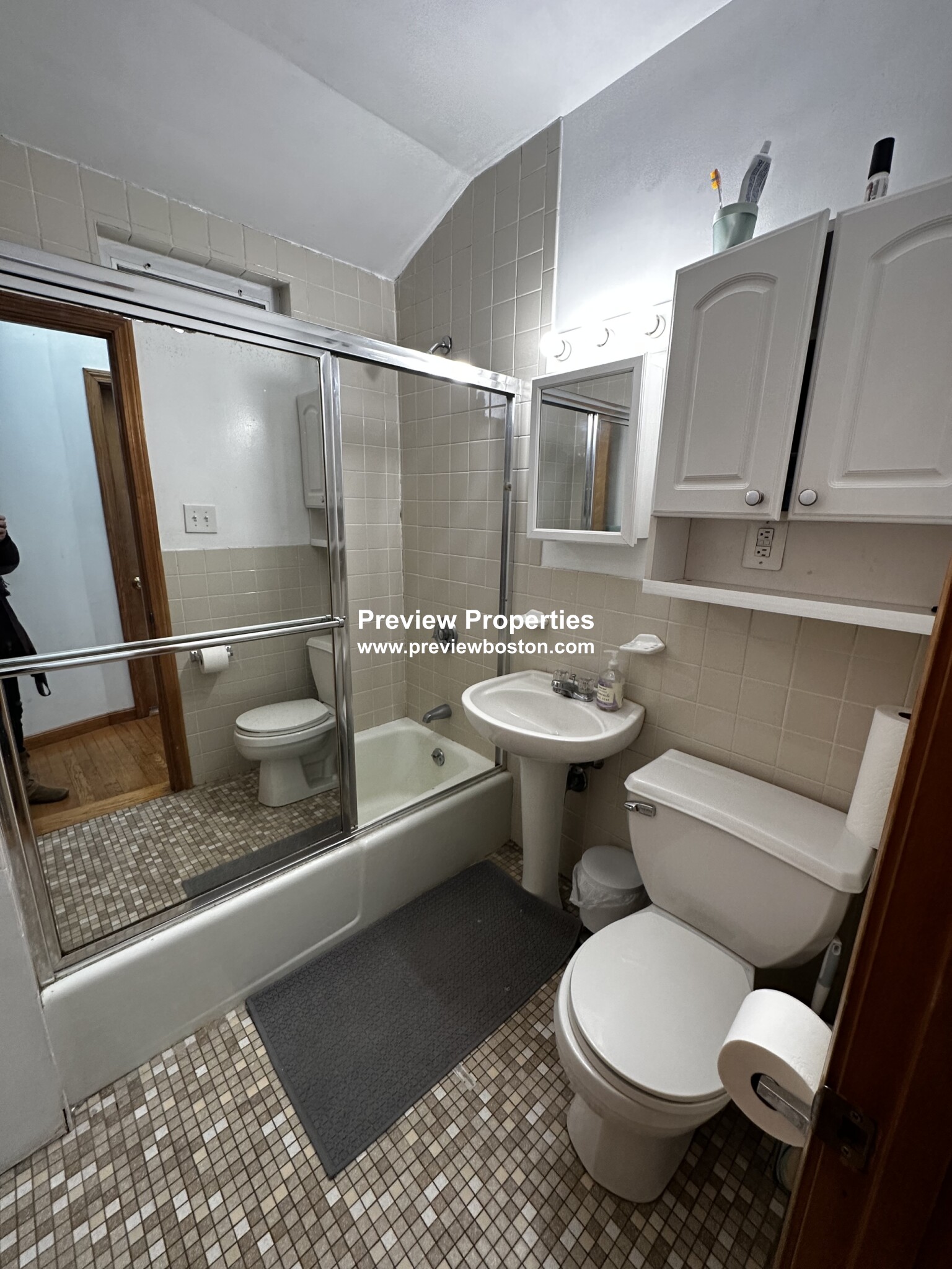 66 Brooks St, Brighton