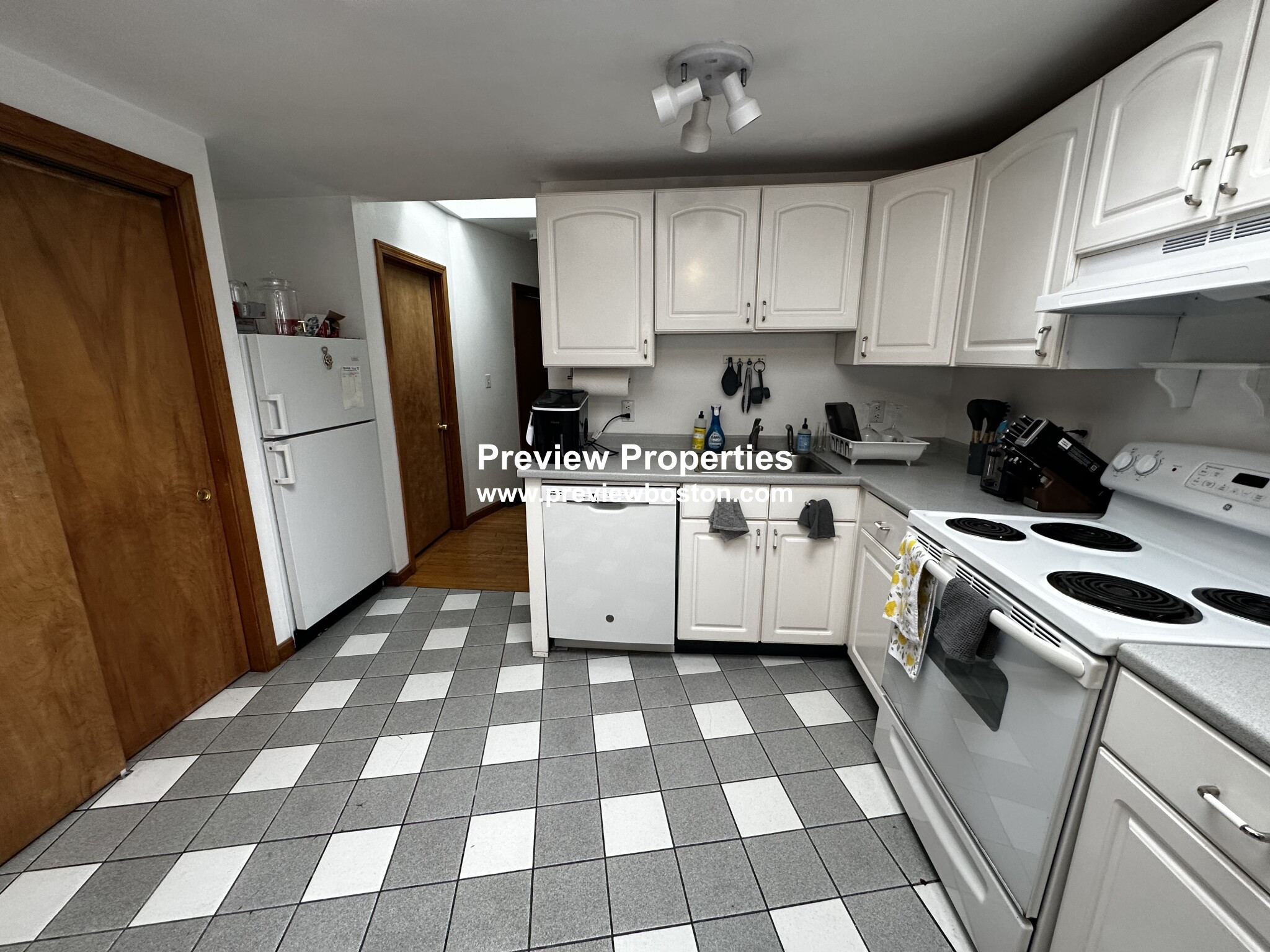 66 Brooks St, Brighton