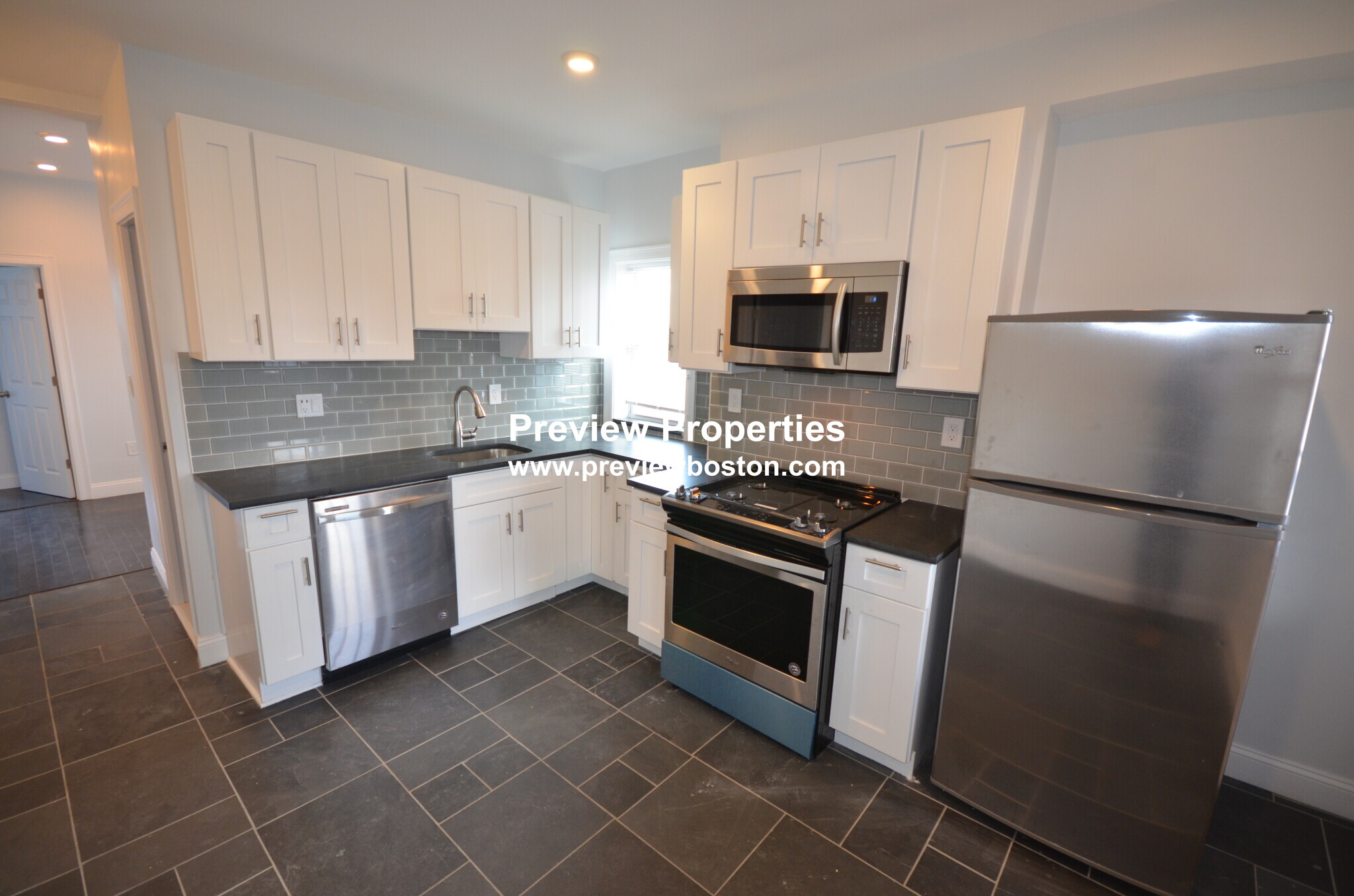 20 Chelsea St, East Boston