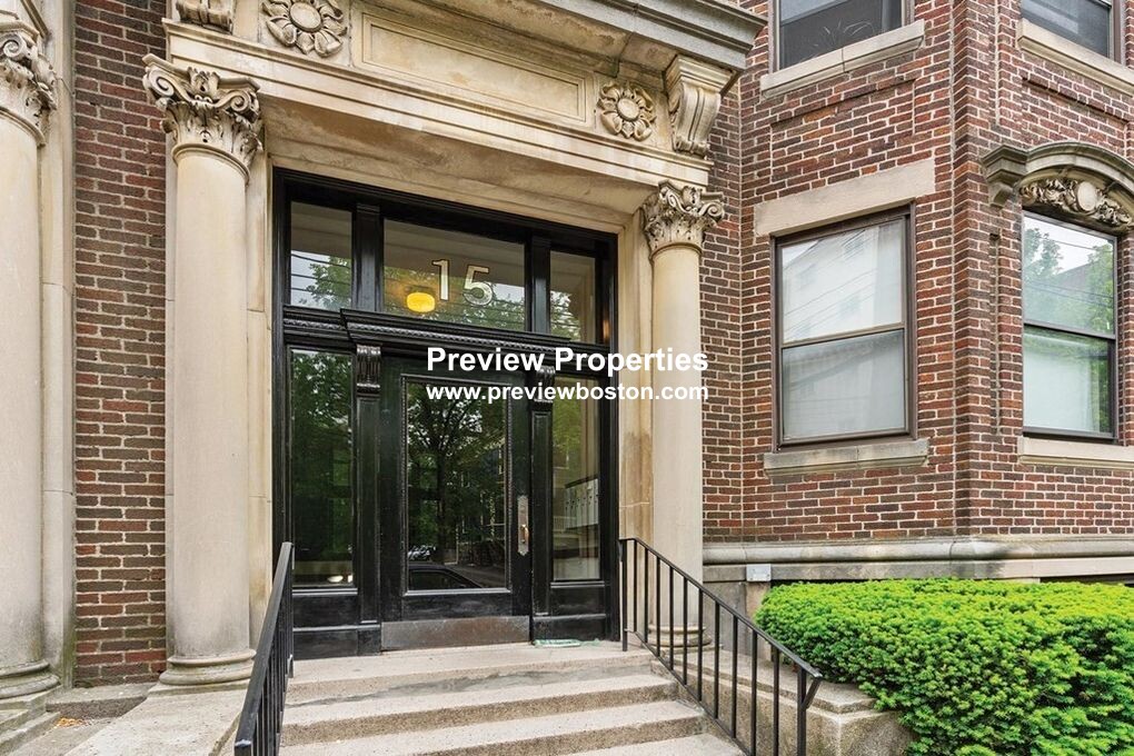 15 Stearns Rd, Coolidge Corner