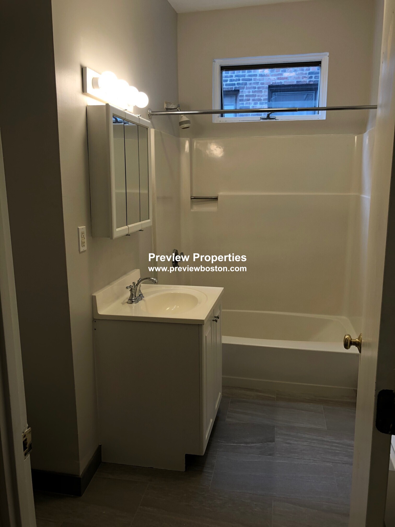 15 Stearns Rd, Brookline Hills