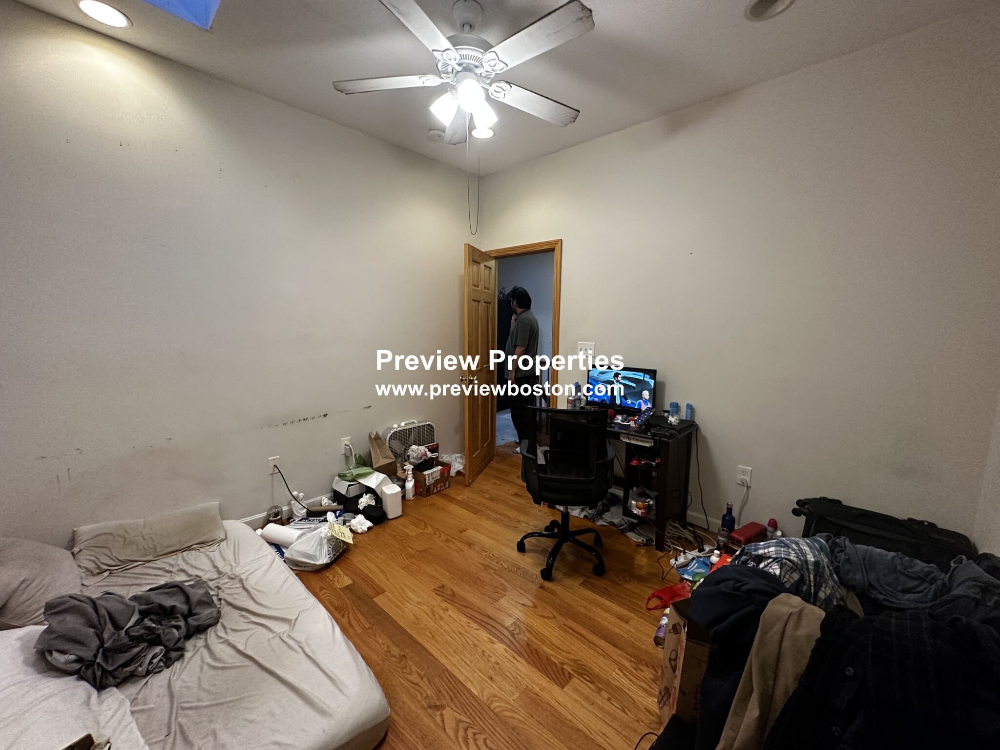 10 Moreland St, Roxbury