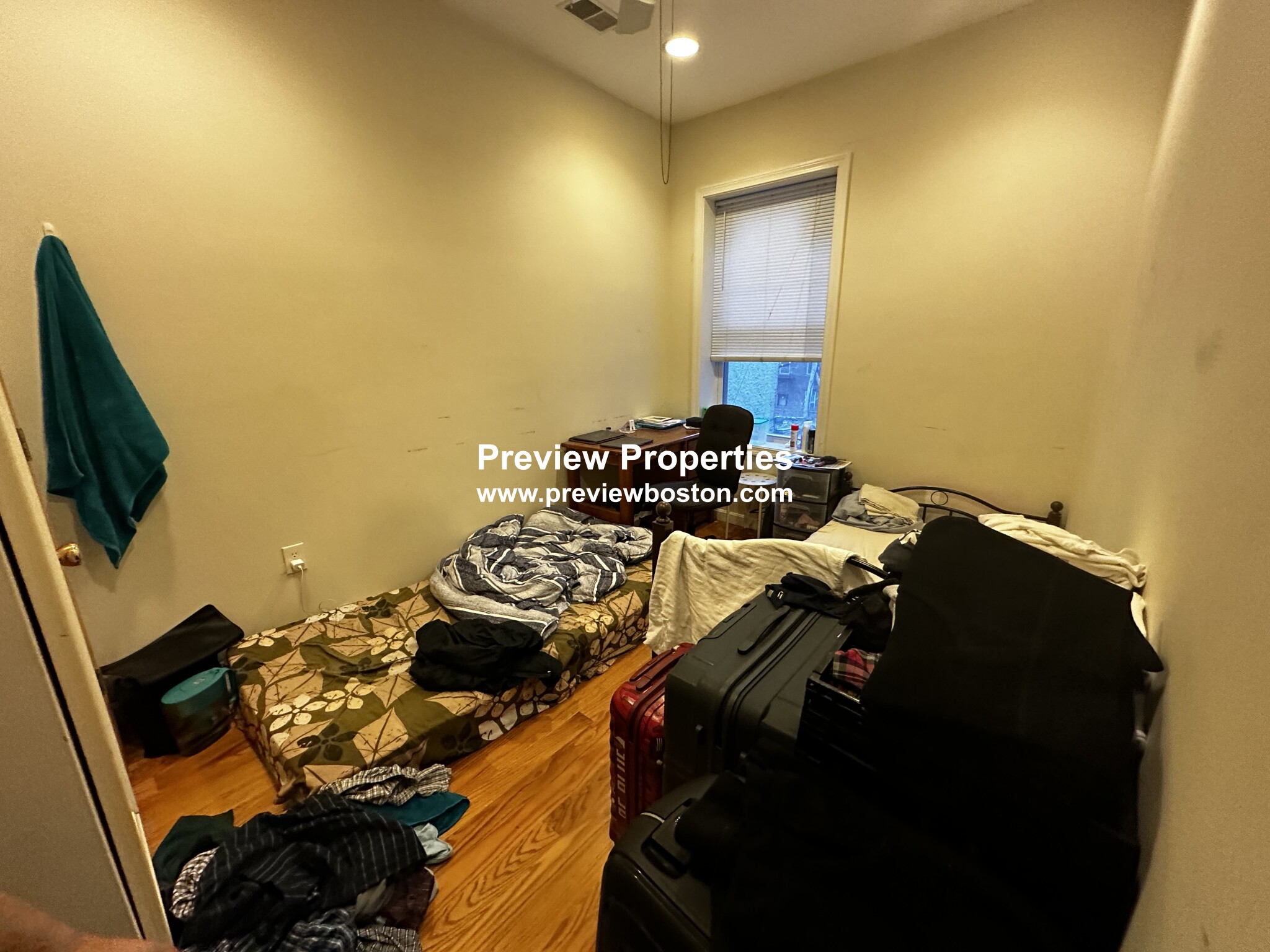 10 Moreland St, Roxbury