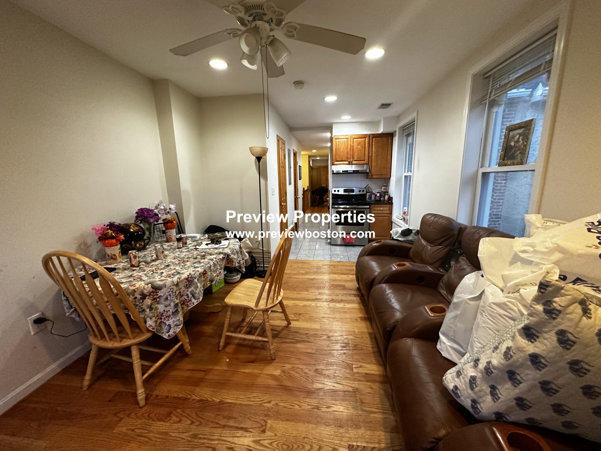 10 Moreland St, Roxbury