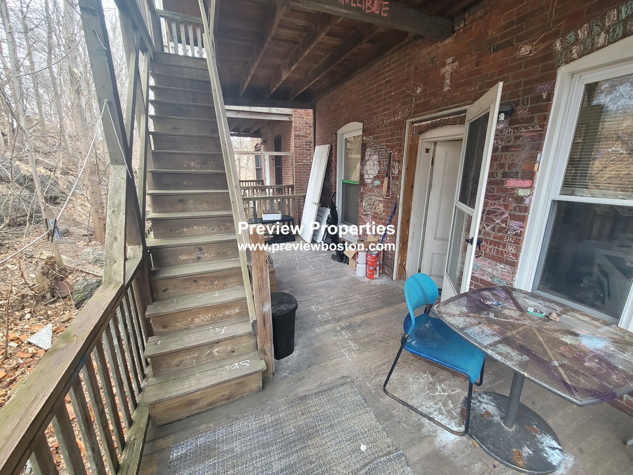 129 Cedar St, Roxbury