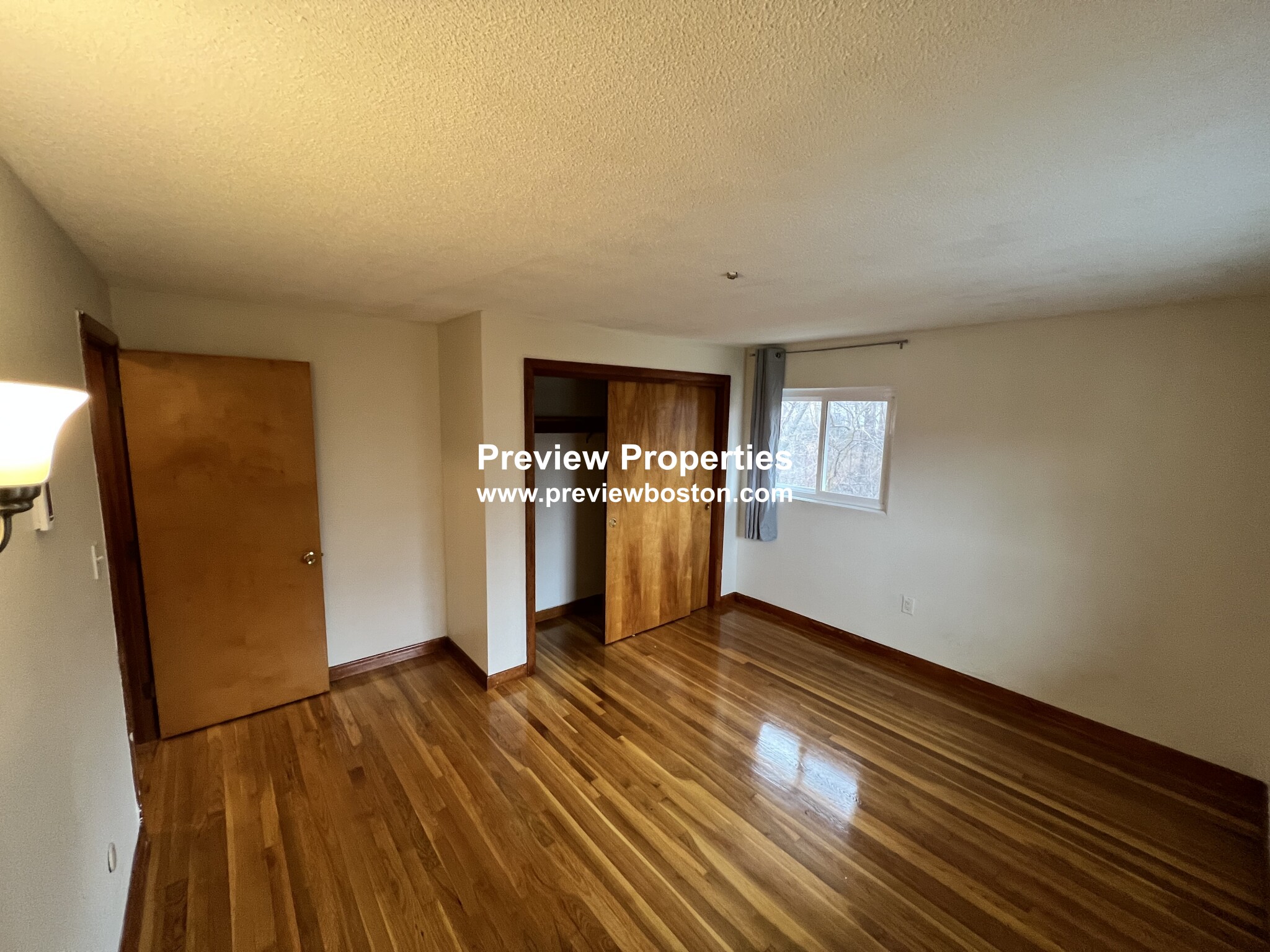 150 Barham Ave, Quincy