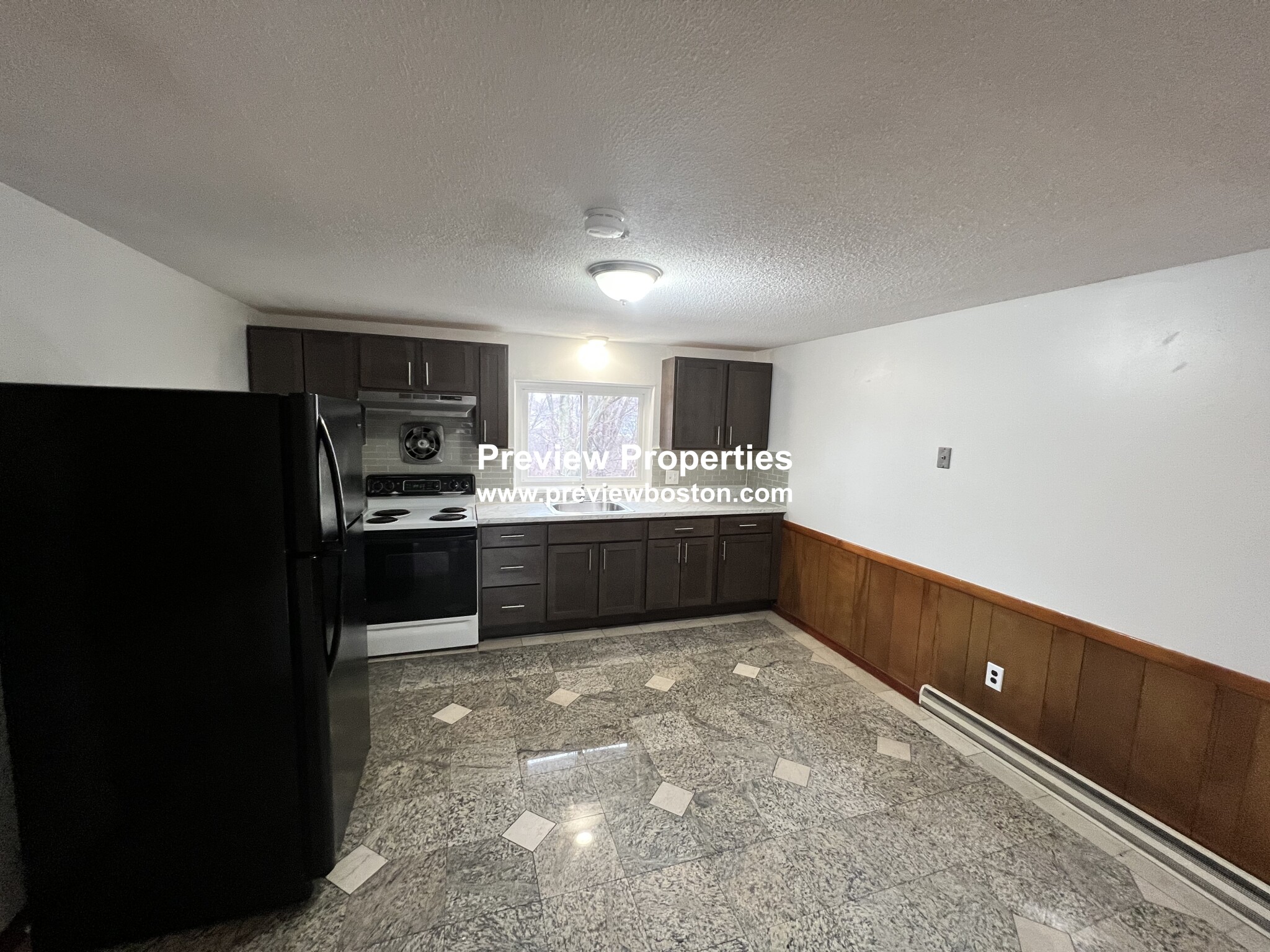 150 Barham Ave, Quincy