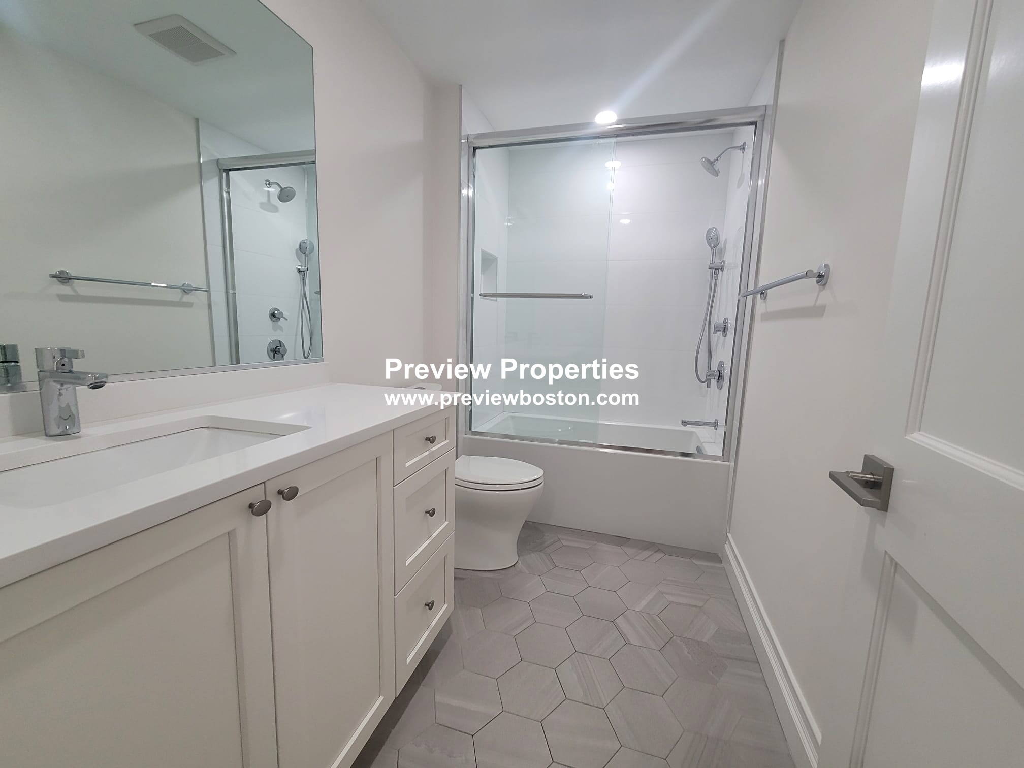 14 Mount Hood Rd, Brighton