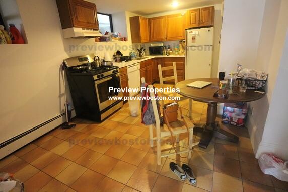 132 Chiswick Rd, Brighton