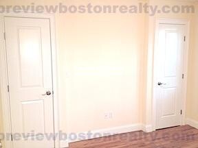 77 Beechcroft St, Brighton