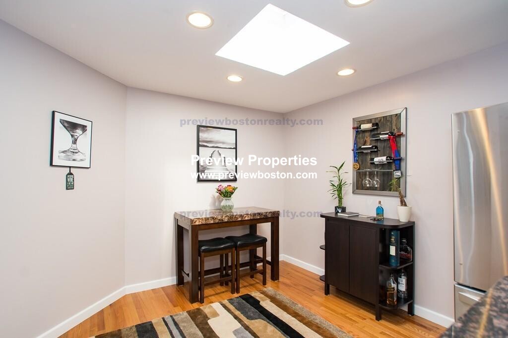 29 Brainerd Rd, Allston