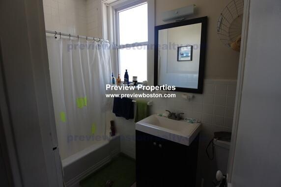 95 Coolidge St, Brighton