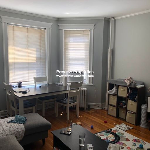 1637 Commonwealth Ave, Brighton