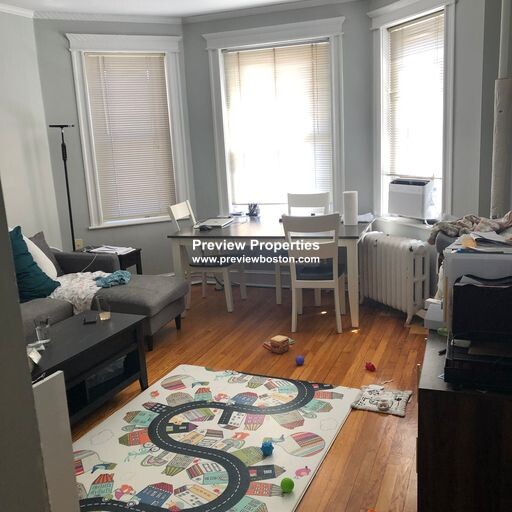 1637 Commonwealth Ave, Brighton