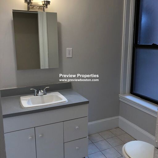 9 Upland Rd, Porter Square