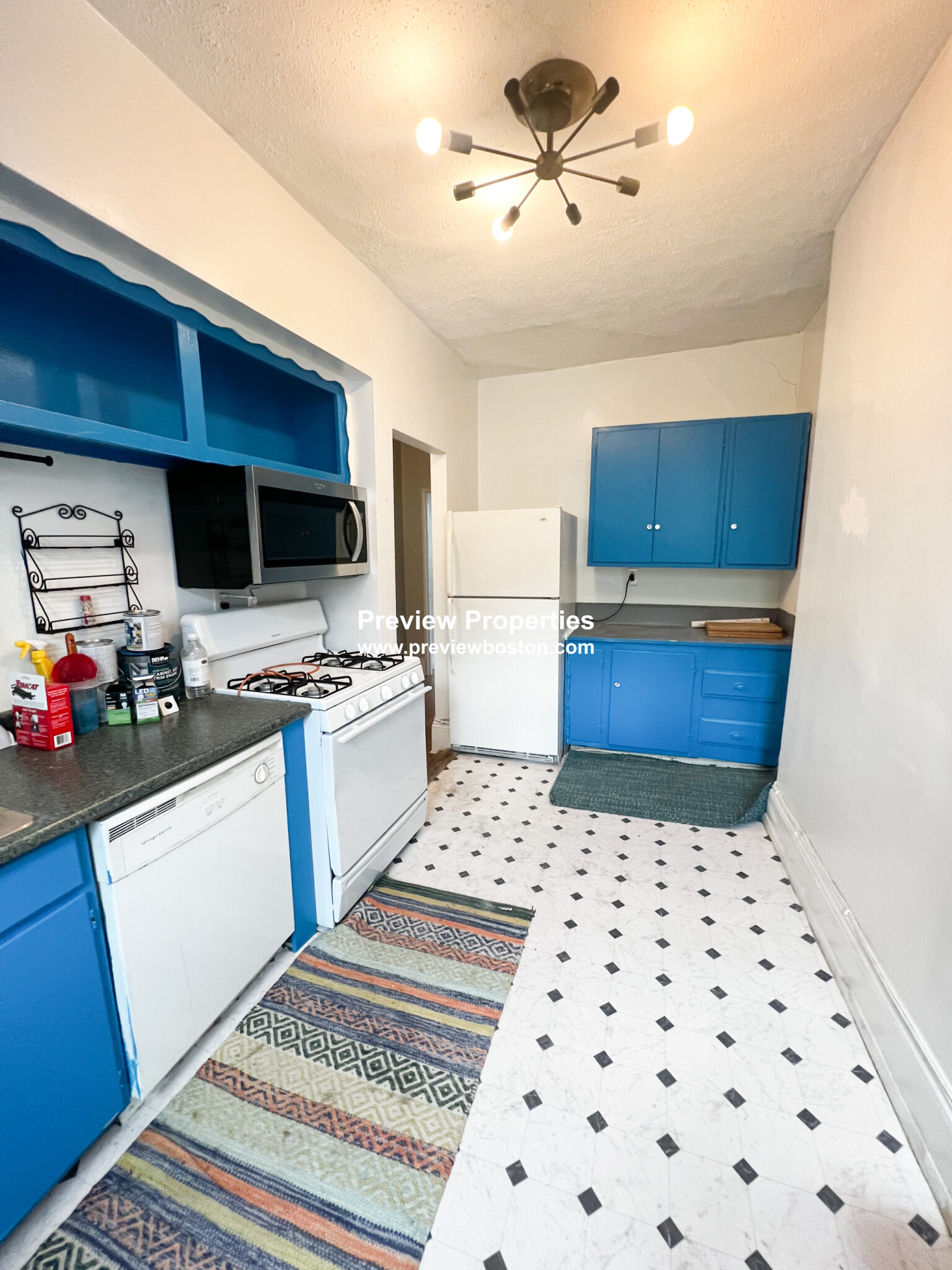 1868 Commonwealth Ave, Brighton