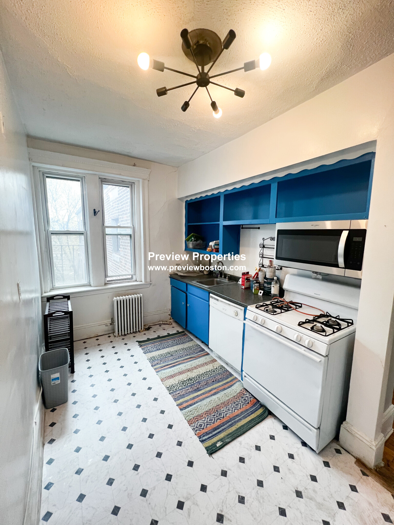 1868 Commonwealth Ave, Brighton