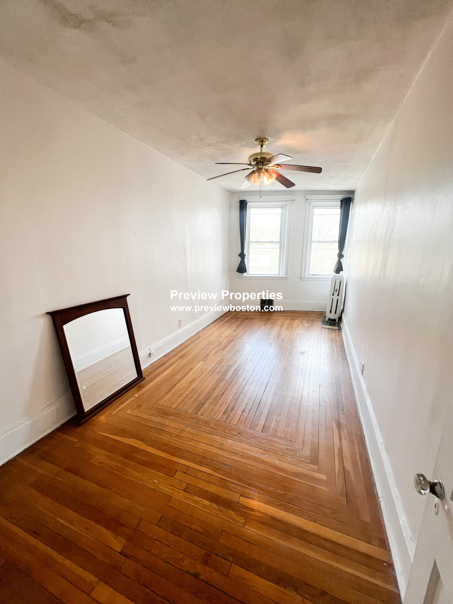 1868 Commonwealth Ave, Brighton