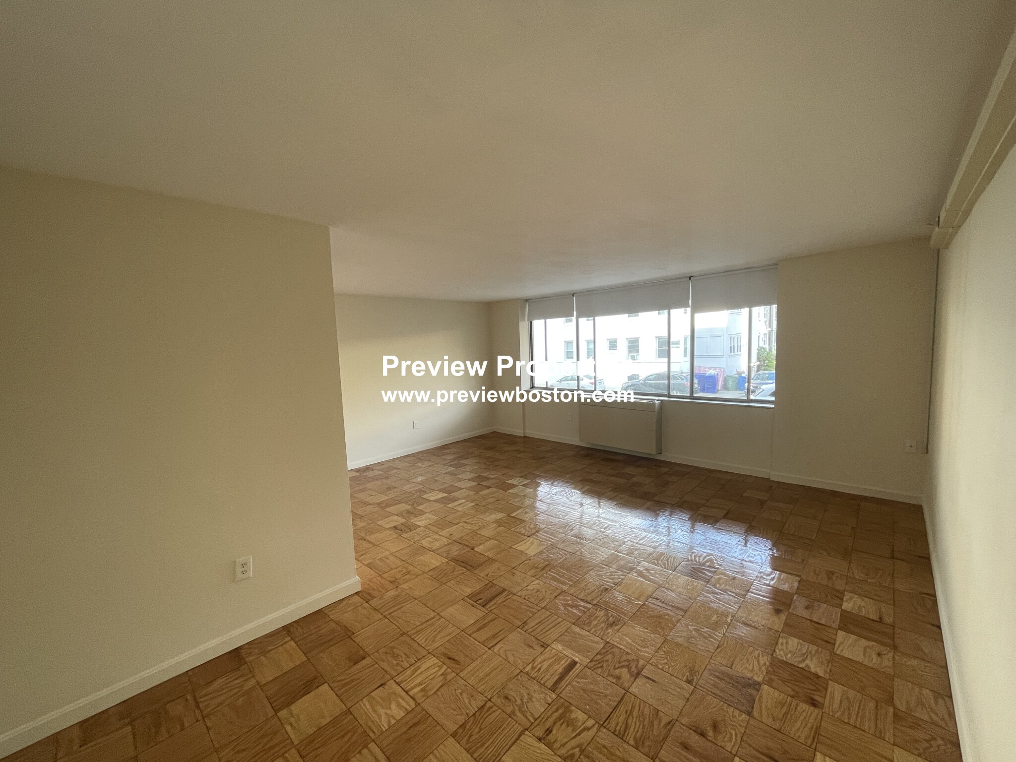 101 Monmouth St, Longwood