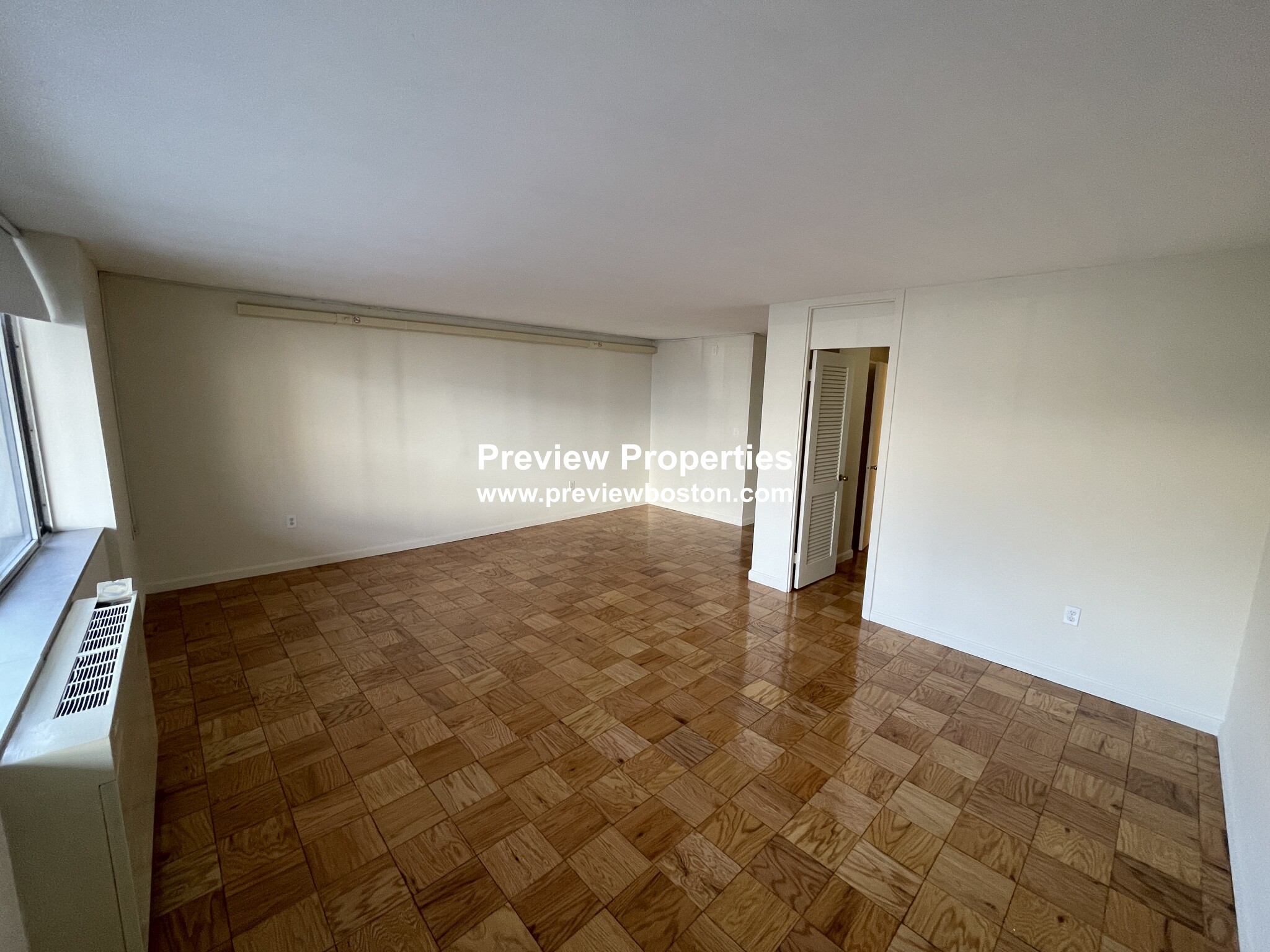 101 Monmouth St, Longwood