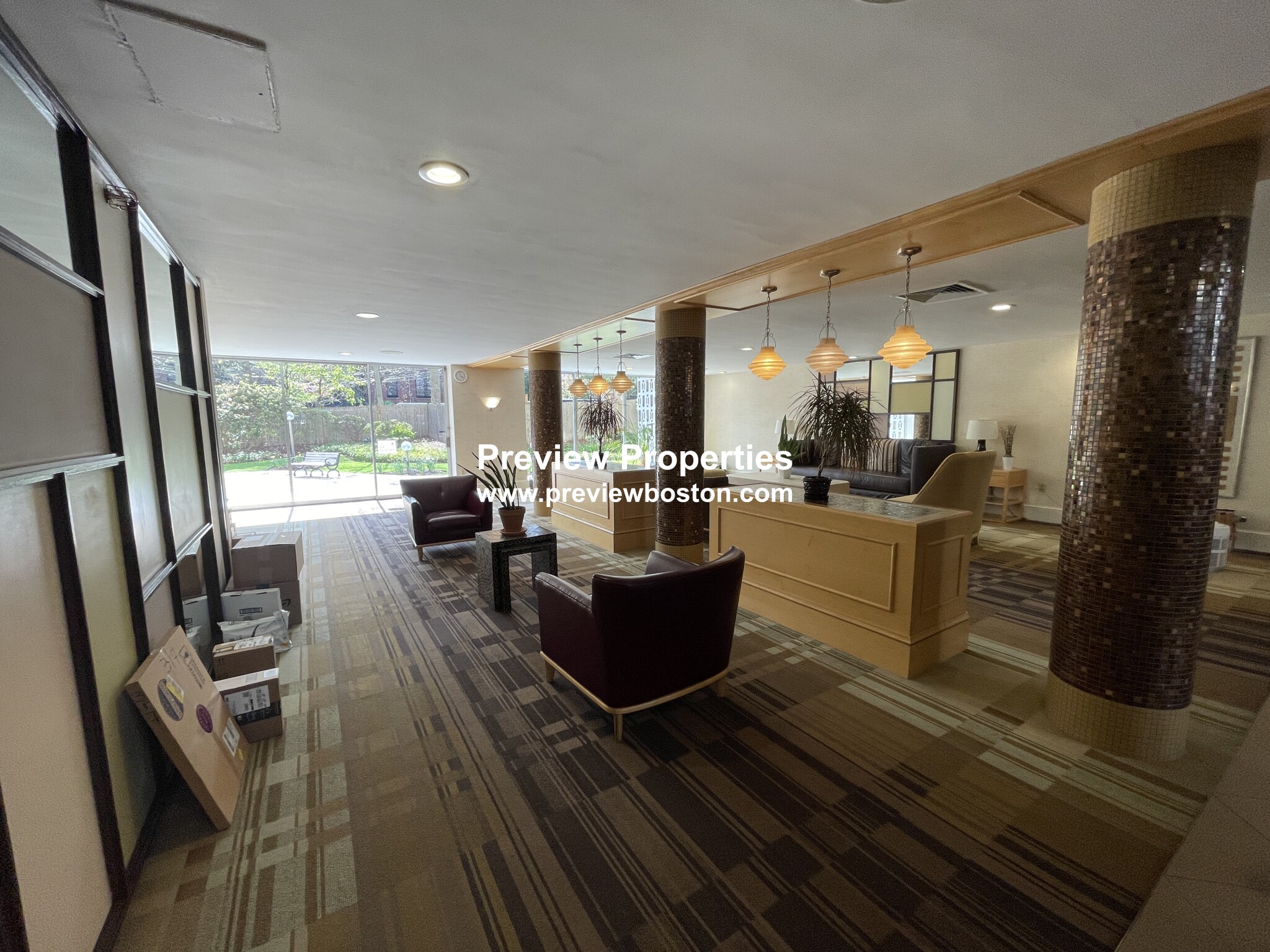 101 Monmouth St, Longwood