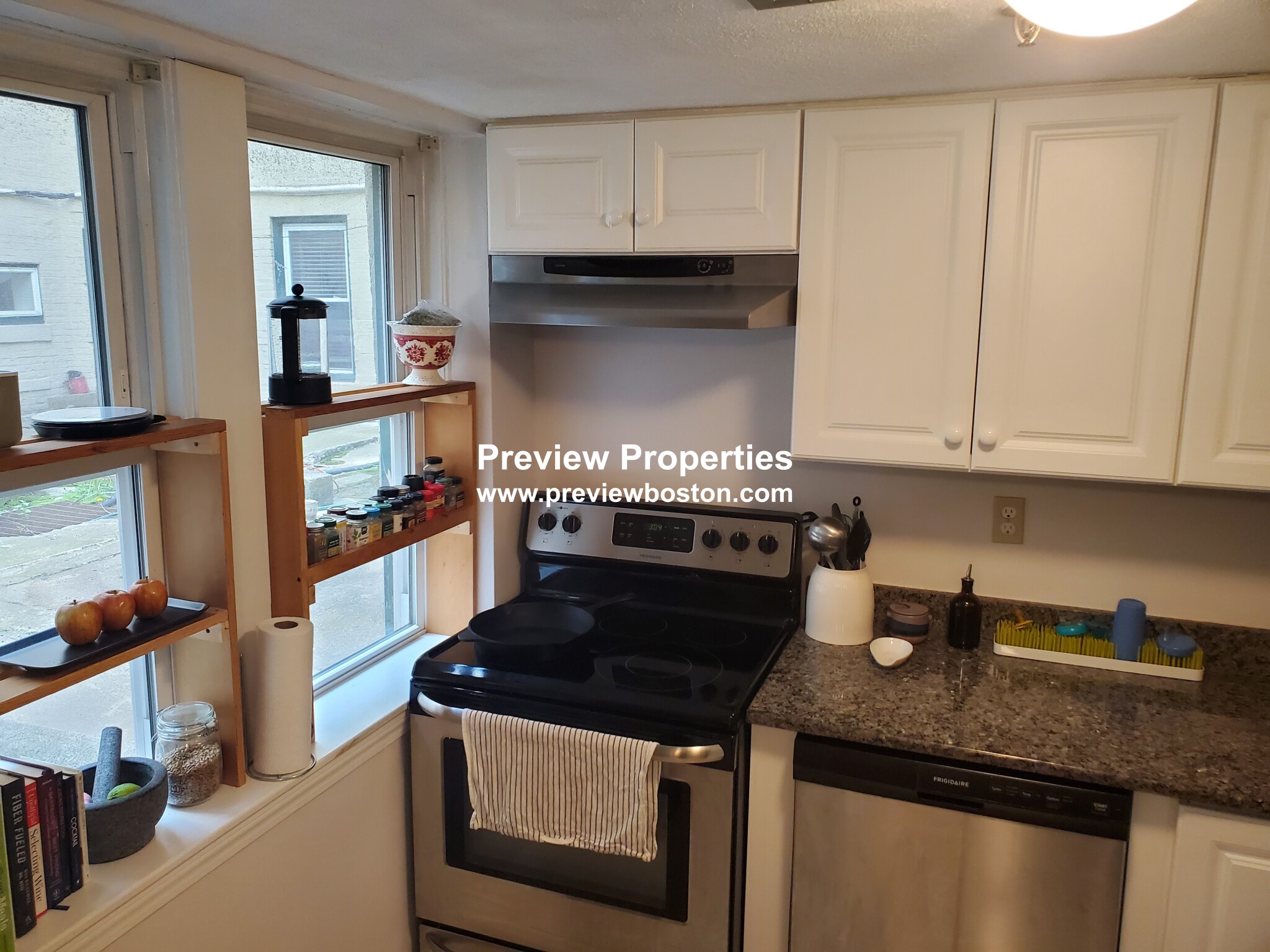 1423 Commonwealth Ave, Brighton