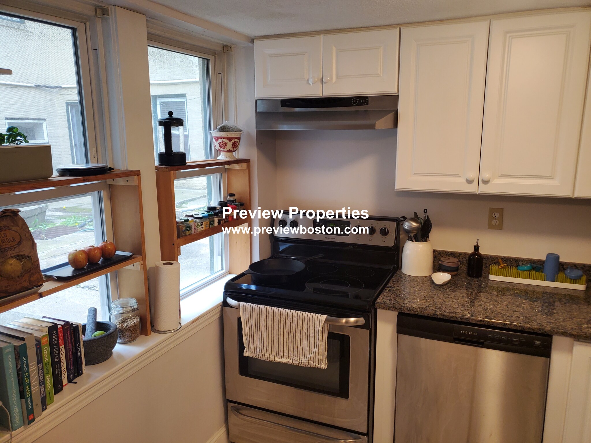 1423 Commonwealth Ave, Brighton