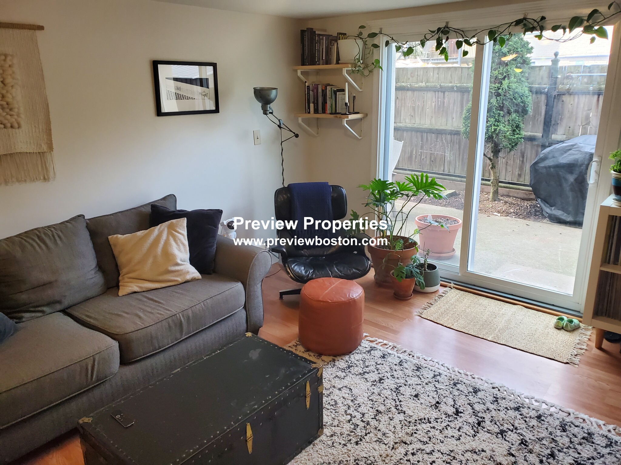 1423 Commonwealth Ave, Brighton