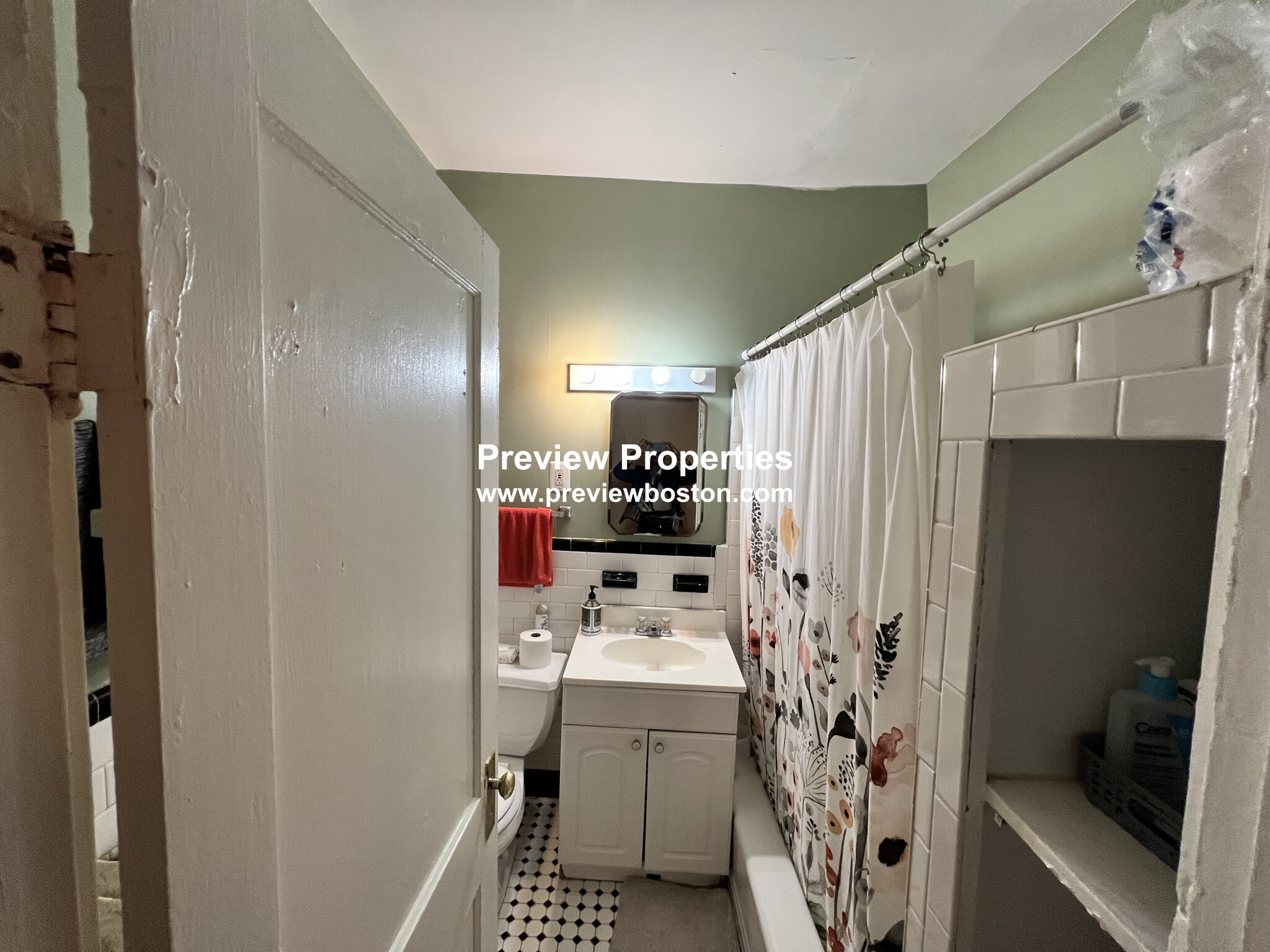 1269 Commonwealth Ave, Brighton