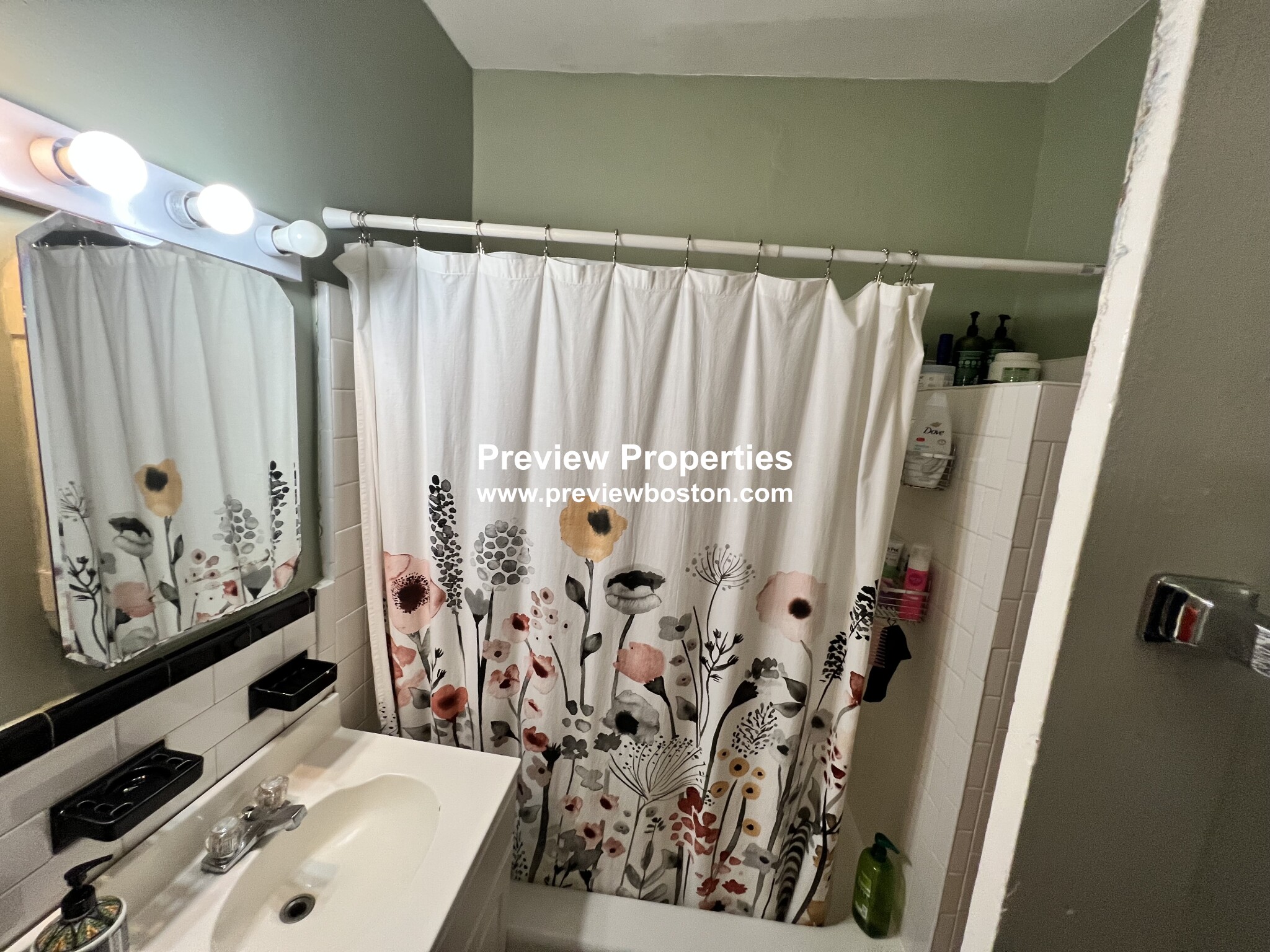 1269 Commonwealth Ave, Brighton