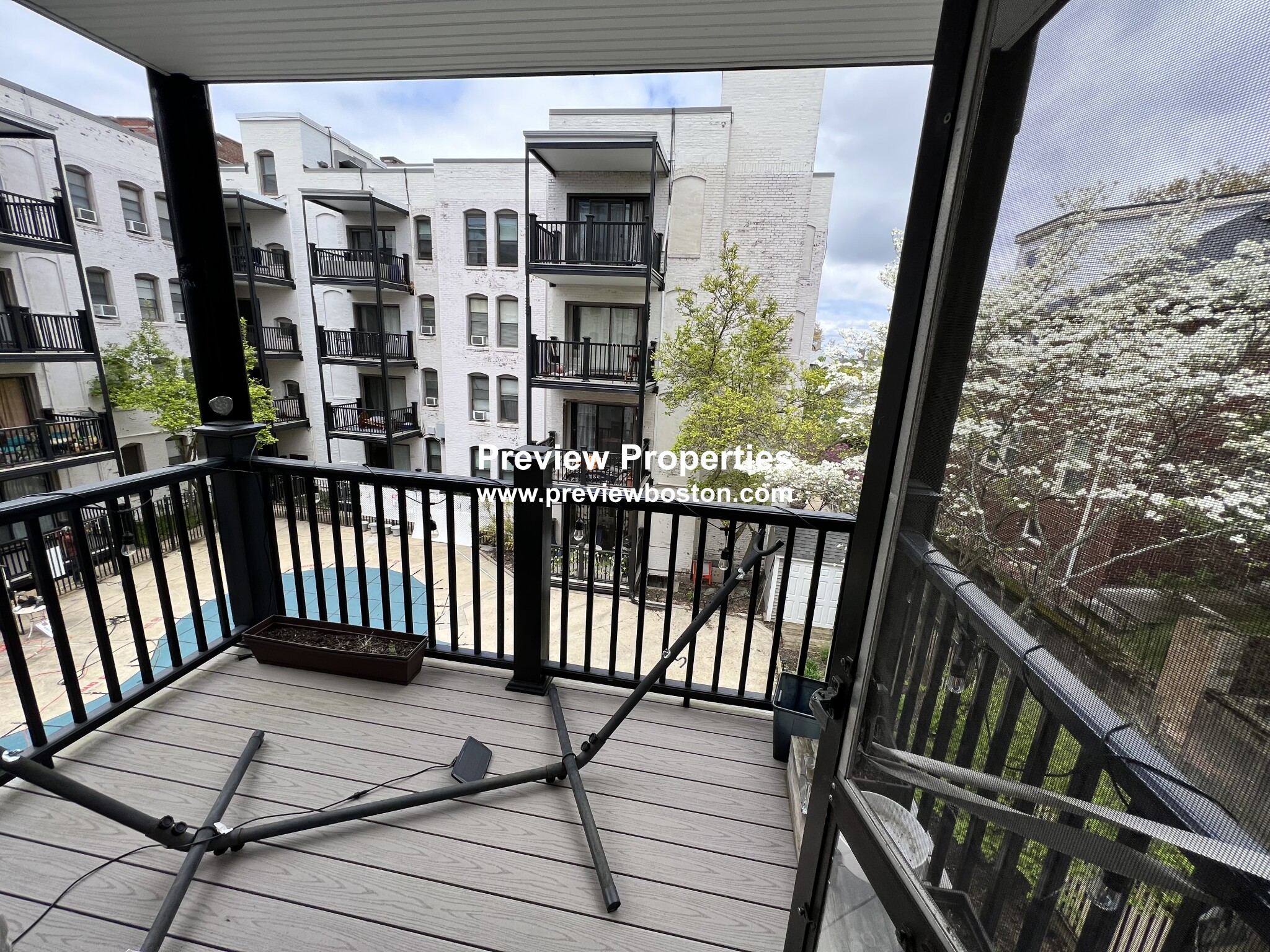 4 Commonwealth Ct, Brighton