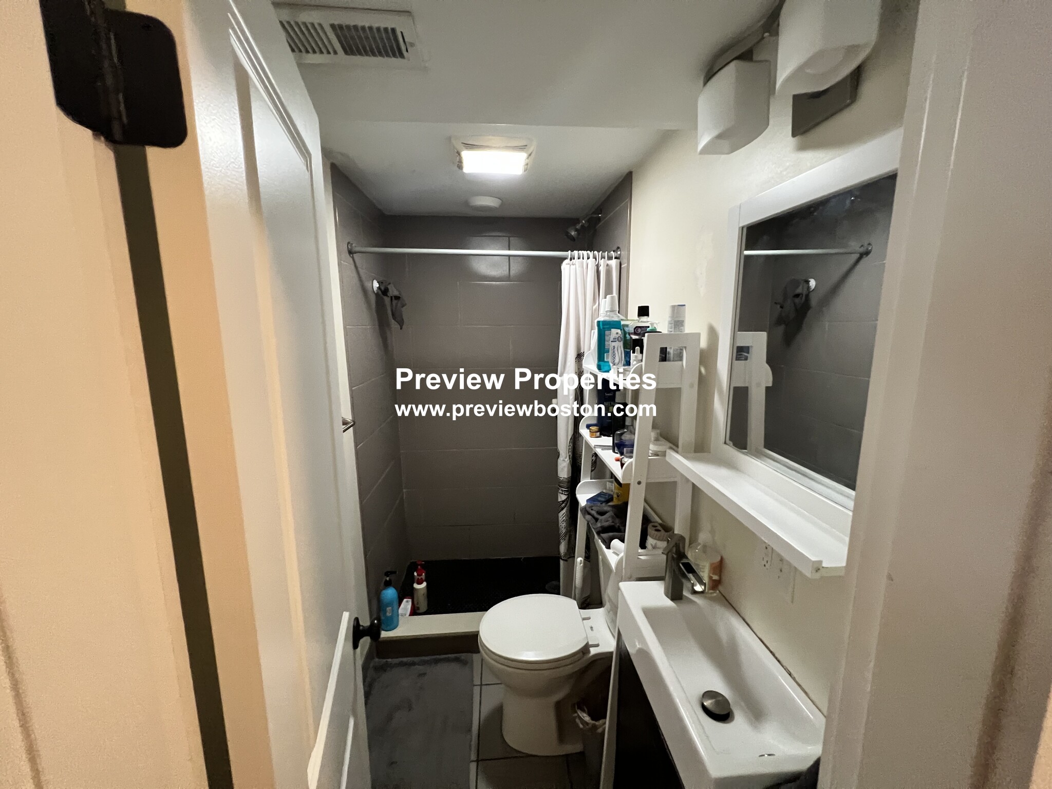 21 Weitz St, Allston