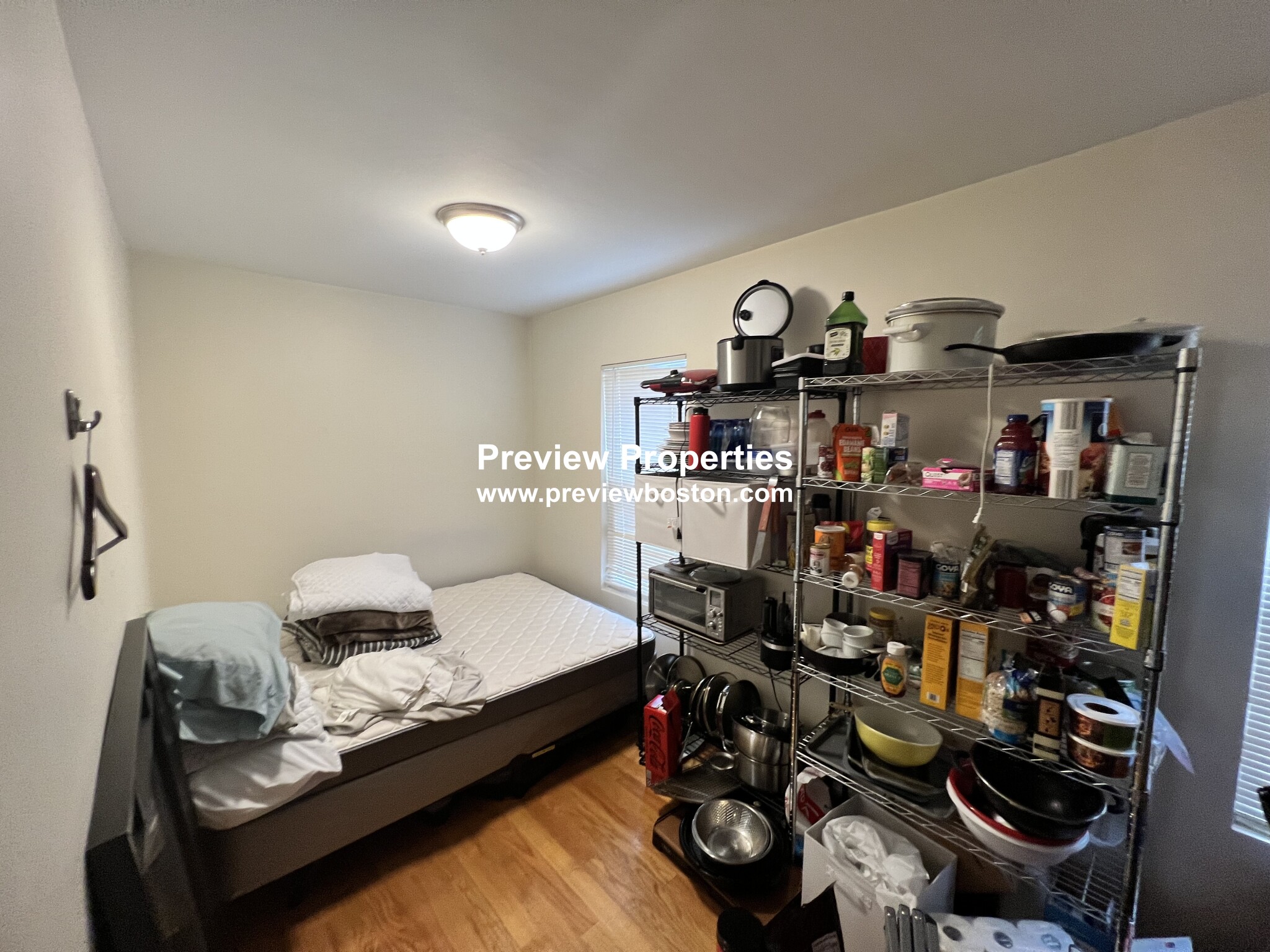 21 Weitz St, Allston