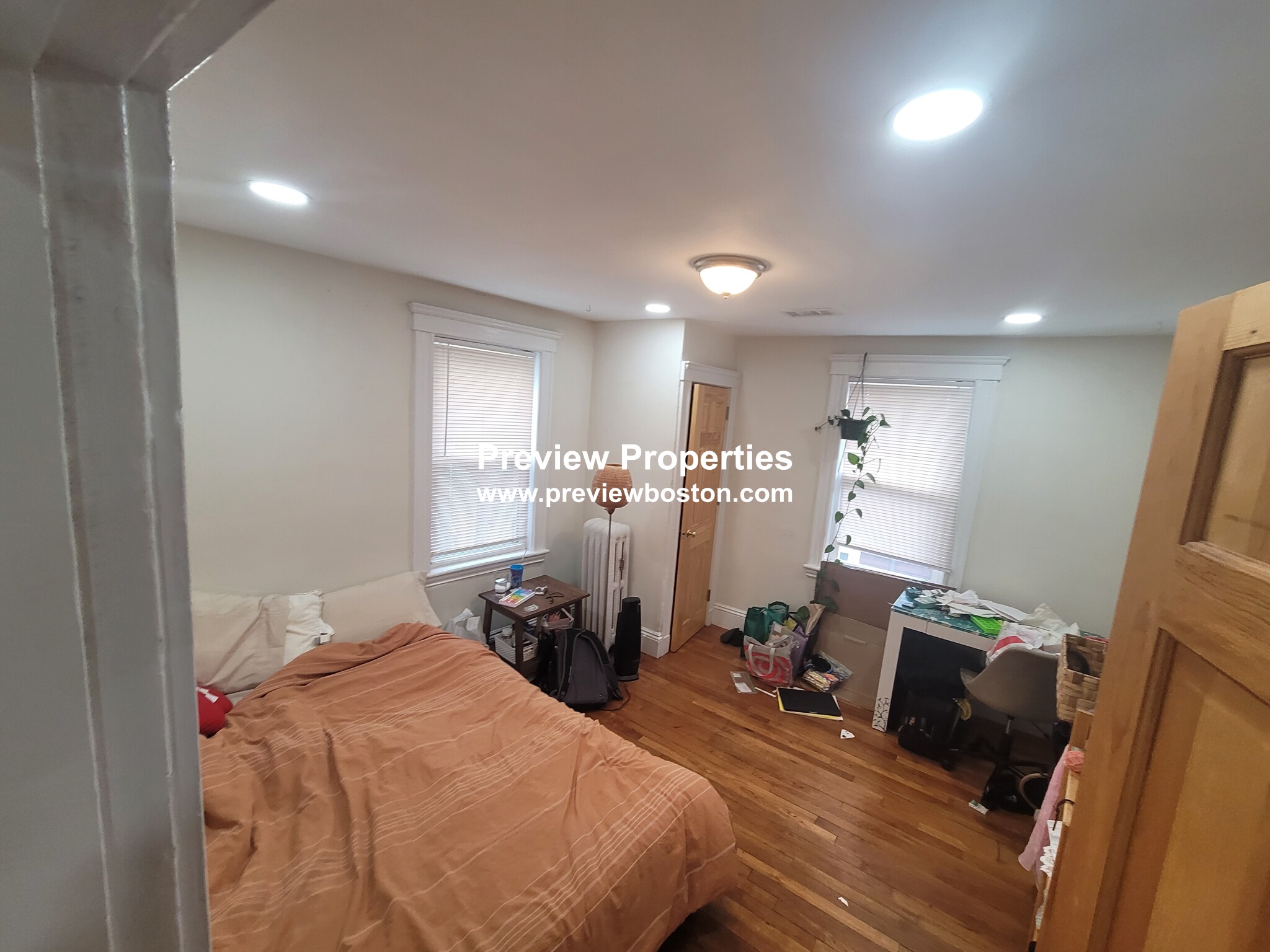 12 Logan St, Roxbury