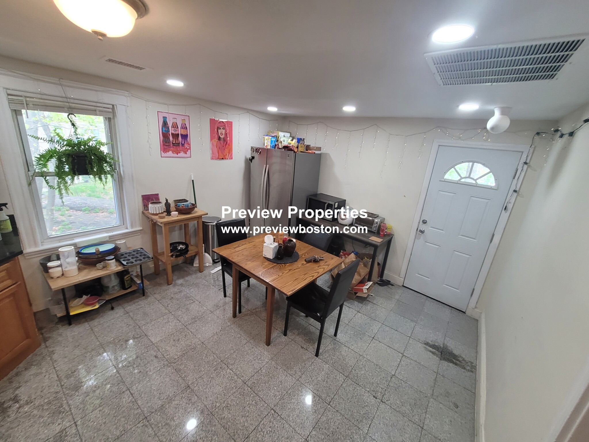 12 Logan St, Roxbury