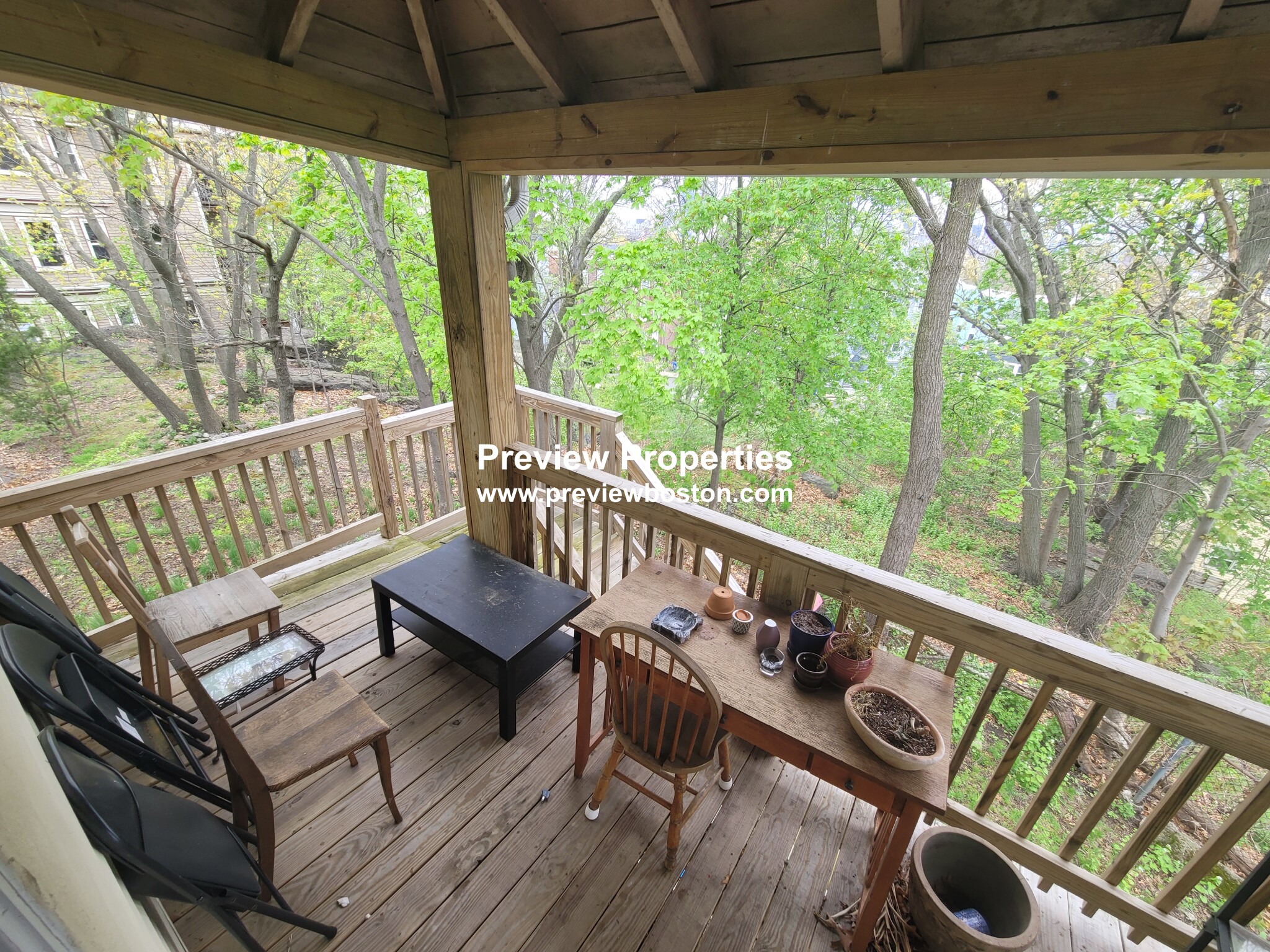 12 Logan St, Roxbury