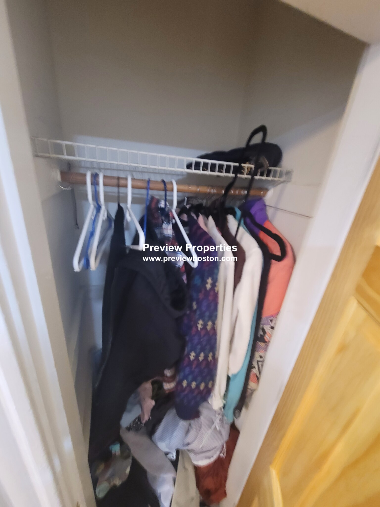 12 Logan St, Roxbury