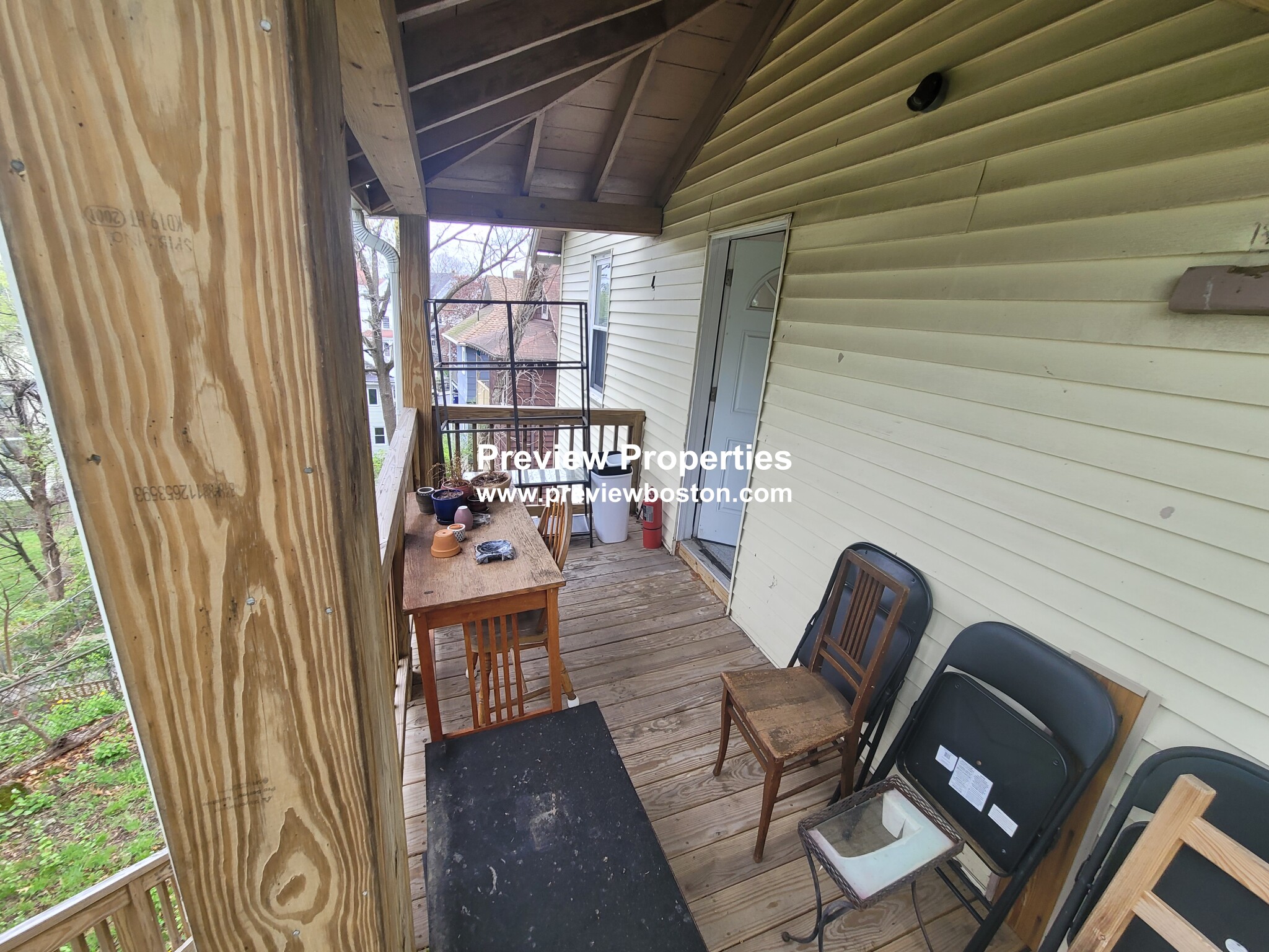 12 Logan St, Roxbury