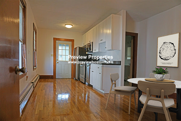 85 Brown St, Waltham